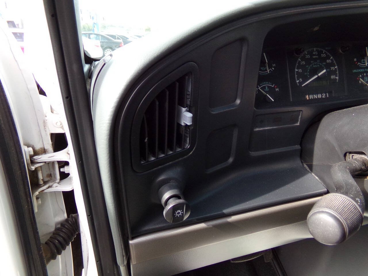 Used 1995 Ford E-250 and Econoline 250 Super RWD image 21