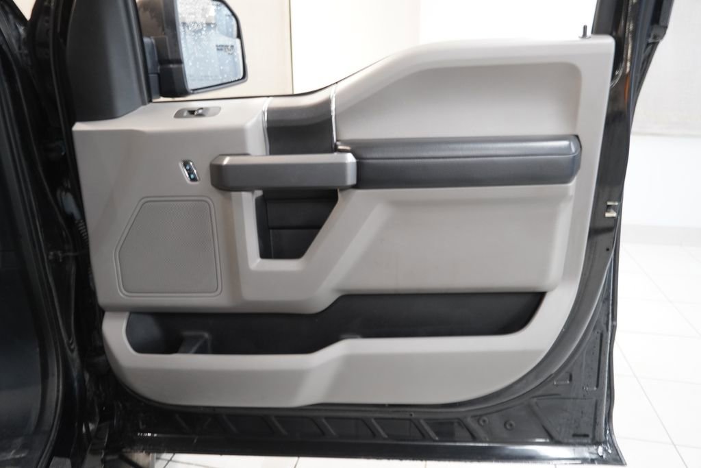 Used 2018 Ford F150 XLT w/ Trailer Tow Package image 30