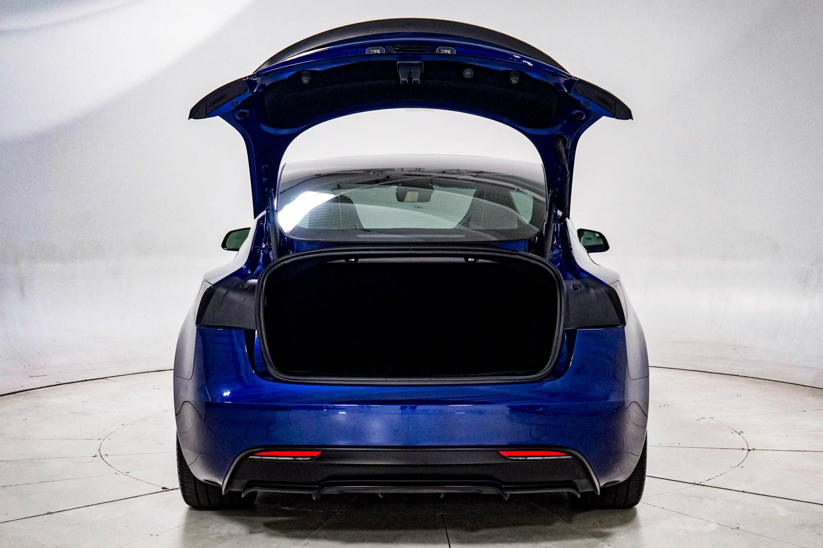 Used 2025 Tesla Model 3 Performance AWD/4WD image 7