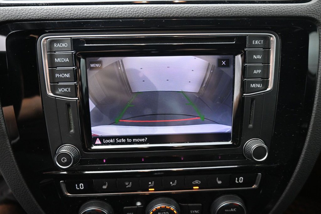Used 2018 Volkswagen Jetta GLI FWD image 20