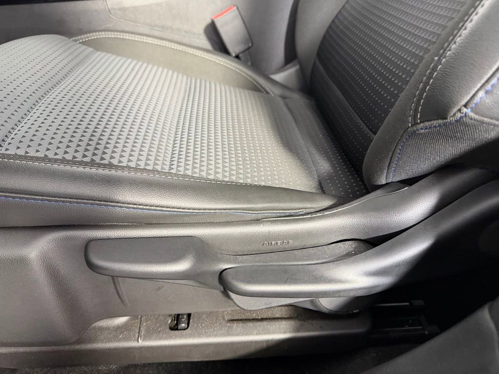 Used 2025 Chevrolet Trax LT image 20