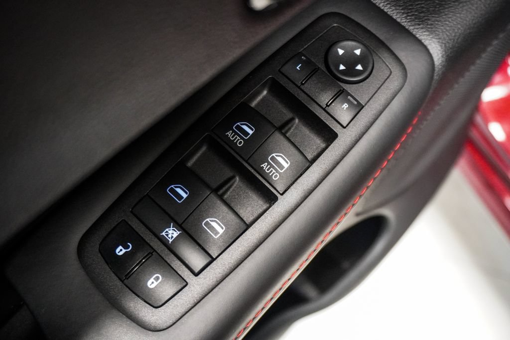 Used 2023 Dodge Durango R/T w/ Tow 'N Go Package AWD/4WD image 25