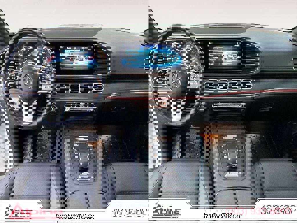 Used 2023 Mercedes-Benz GLS 450 4MATIC image 10