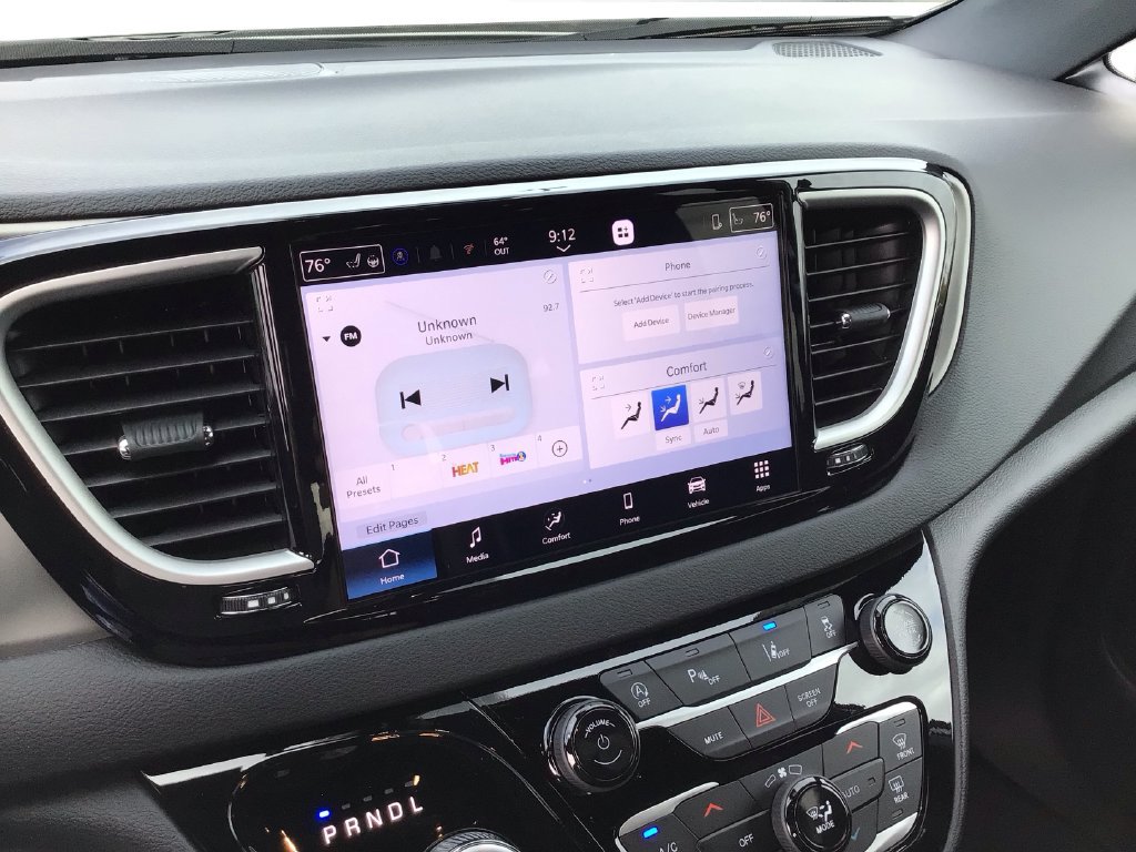 New 2027 Chrysler Pacifica LX FWD image 14