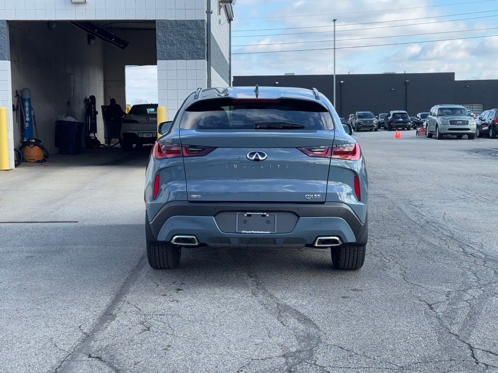 New 2025 INFINITI QX55 Essential image 5