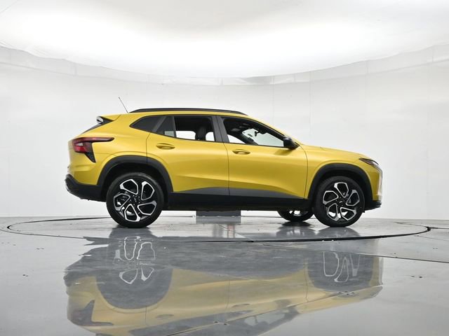 Used 2025 Chevrolet Trax RS w/ Driver Confidence Package image 30