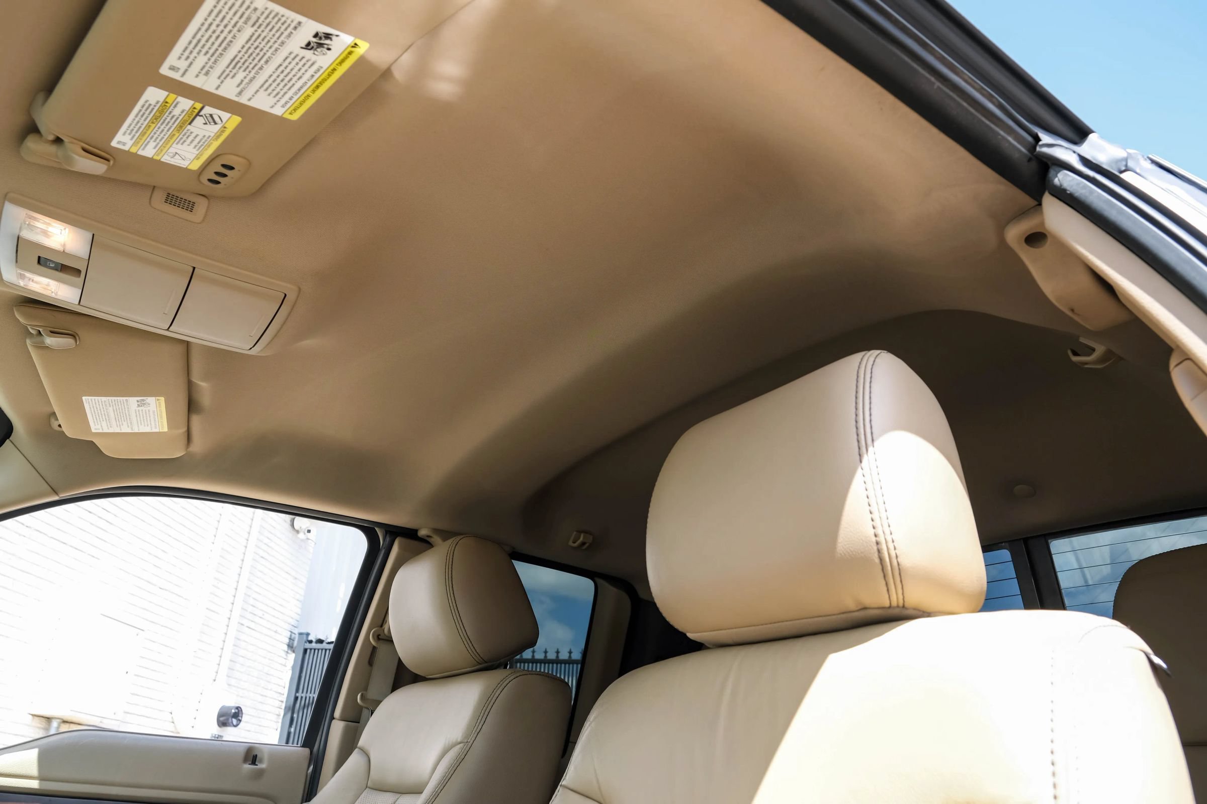 Used 2012 Ford F150 Lariat w/ Lariat Chrome Pkg AWD/4WD image 24