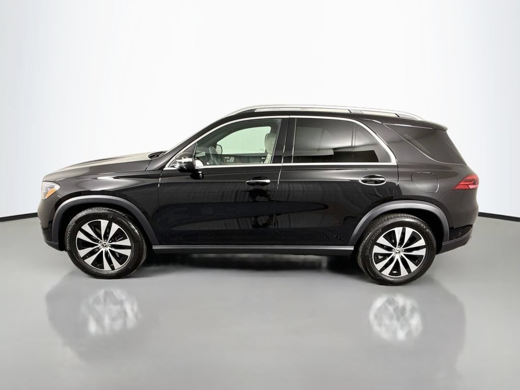Used 2026 Mercedes-Benz GLE 450e 4MATIC w/ Winter Package image 4