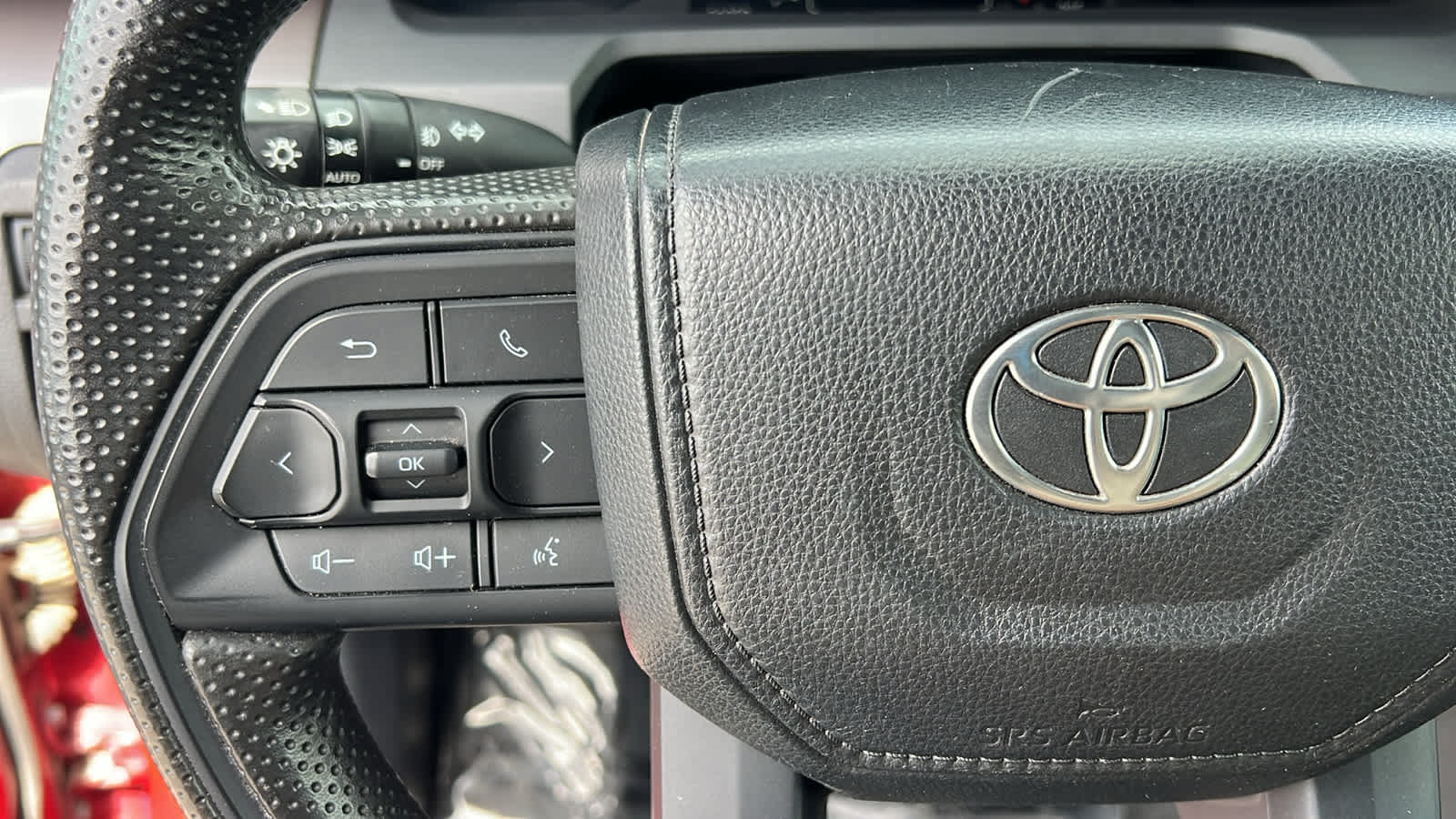 Used 2024 Toyota Tacoma SR5 AWD/4WD image 19