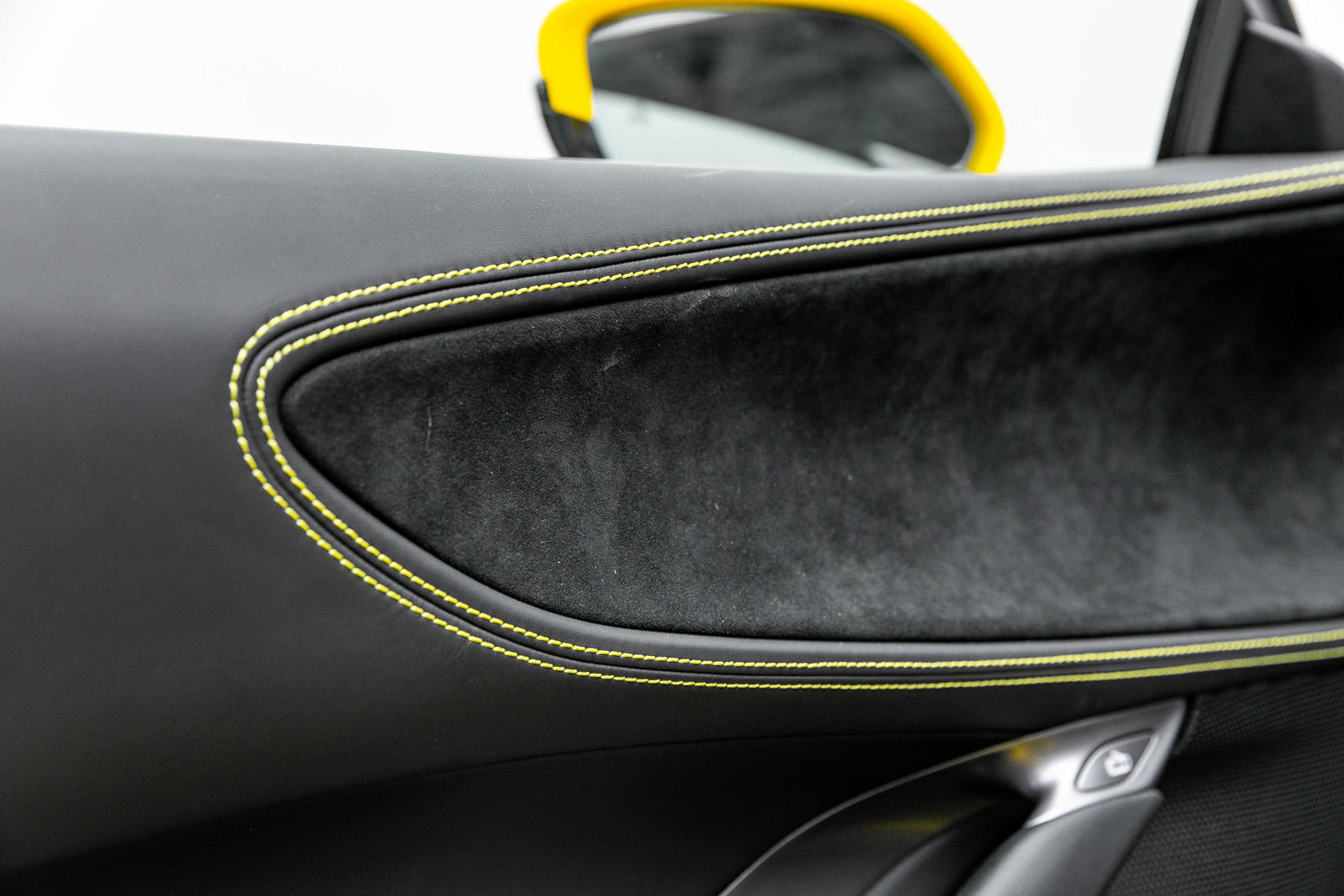 Certified 2022 Ferrari SF90 Stradale image 35