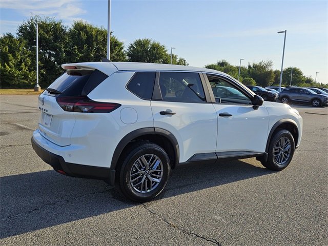 New 2026 Nissan Rogue S image 12