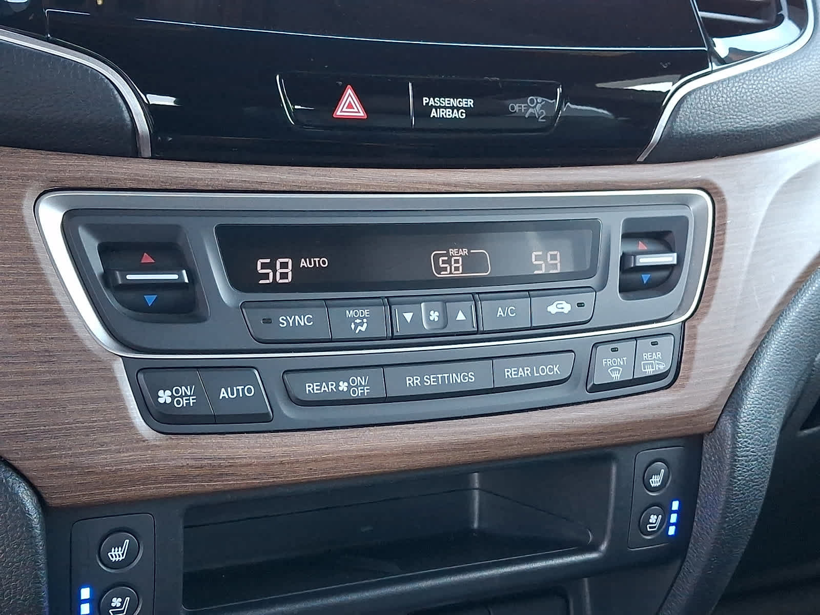 Used 2022 Honda Passport Elite image 18