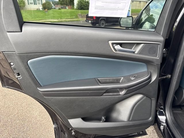 Certified 2022 Ford Edge SEL w/ Sport Appearance Package AWD/4WD image 36