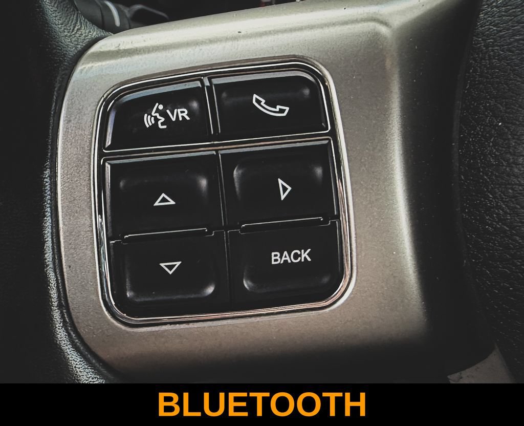 Used 2011 Jeep Grand Cherokee Limited w/ Luxury Group II AWD/4WD image 8