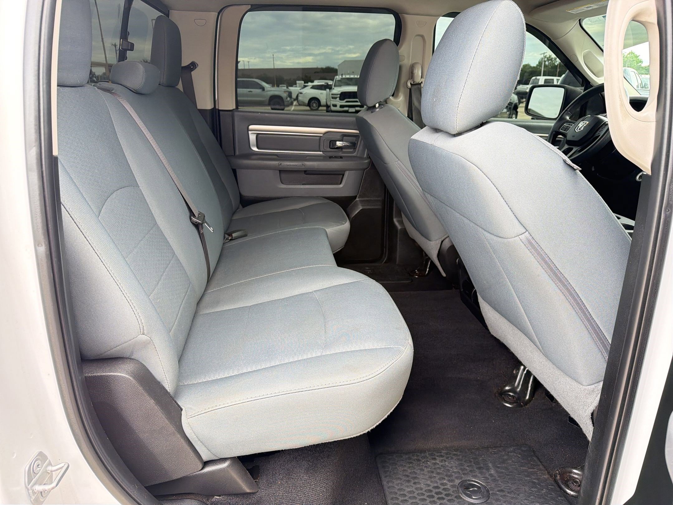 Used 2019 RAM 1500 Classic SLT RWD image 27