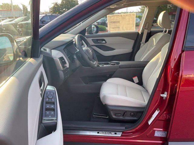 New 2026 Nissan Rogue Dark Armor AWD/4WD image 13