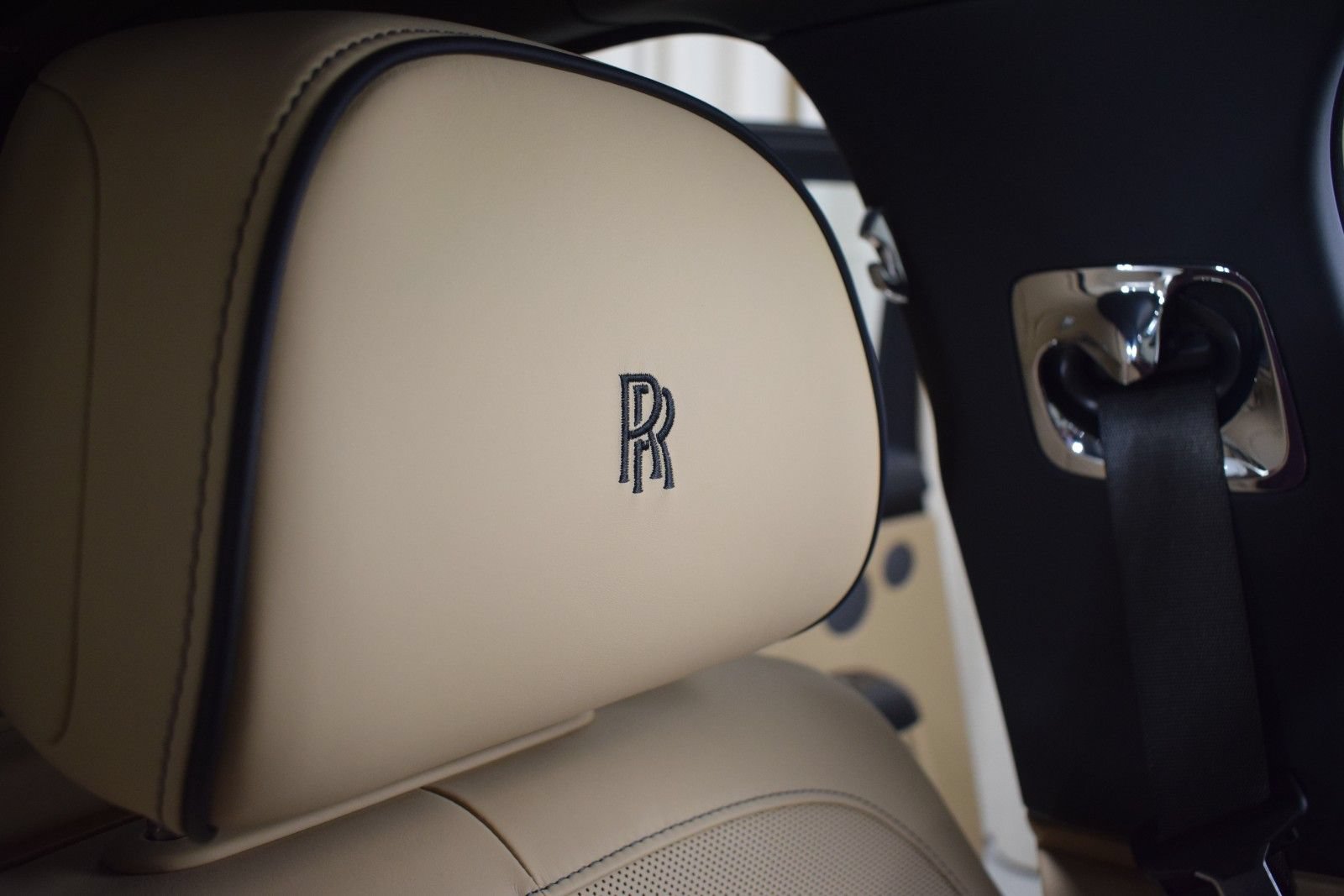 New 2026 Rolls-Royce Ghost AWD/4WD image 37