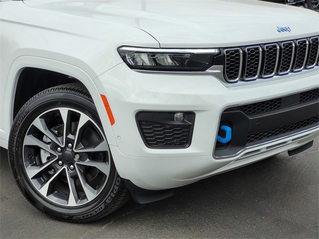New 2023 Jeep Grand Cherokee Overland w/ Luxury Tech Group IV image 3