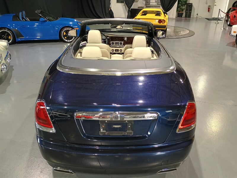 Used 2016 Rolls-Royce Dawn RWD image 6