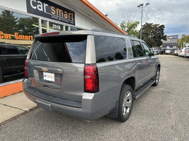 Used 2017 Chevrolet Suburban LT w/ LT Signature Package image 7