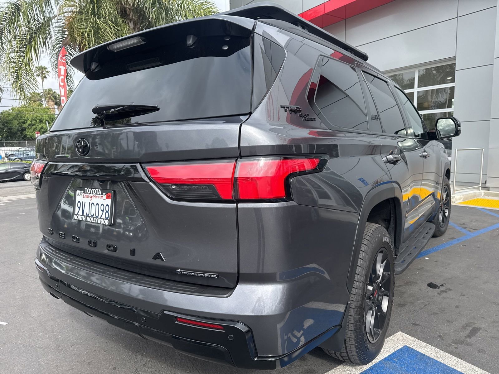 Used 2025 Toyota Sequoia Limited image 6