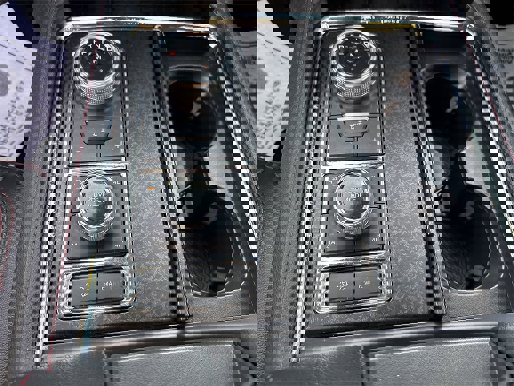 Used 2022 Ford Expedition Limited w/ Equipment Group 303A image 24