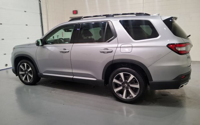 Used 2023 Honda Pilot Elite image 5