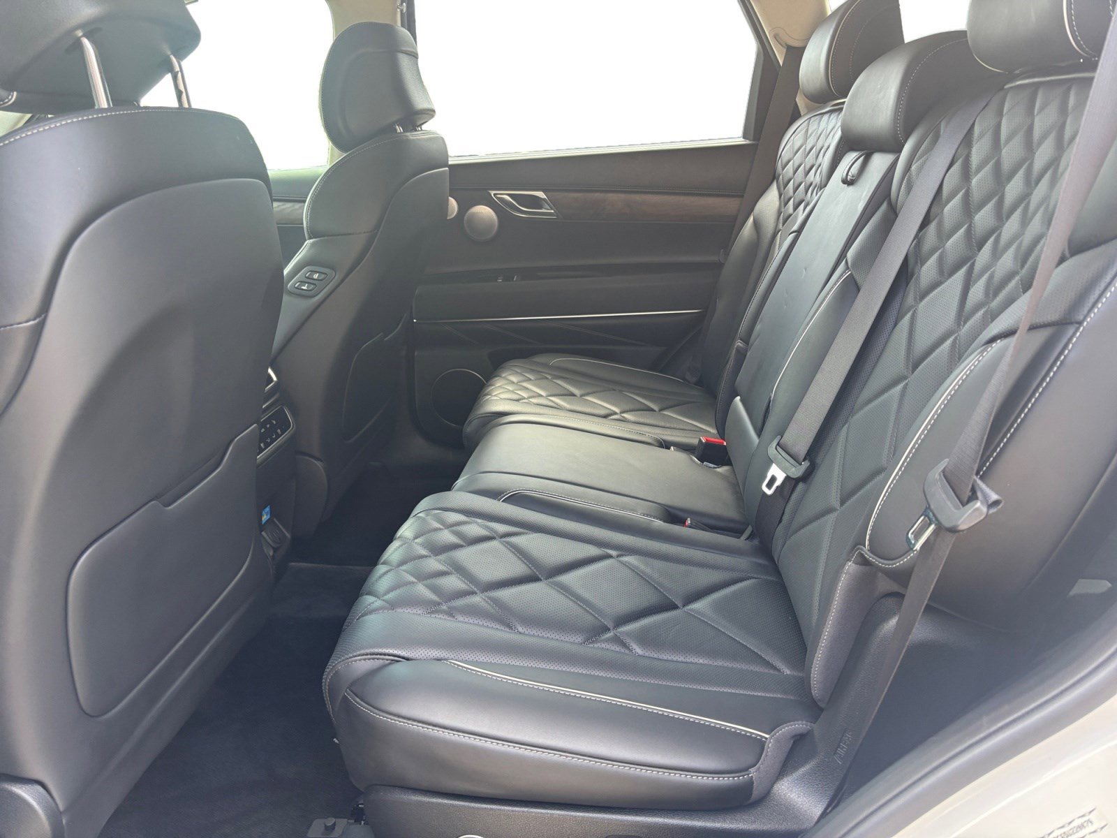 Used 2025 Genesis GV80 3.5T Prestige image 13