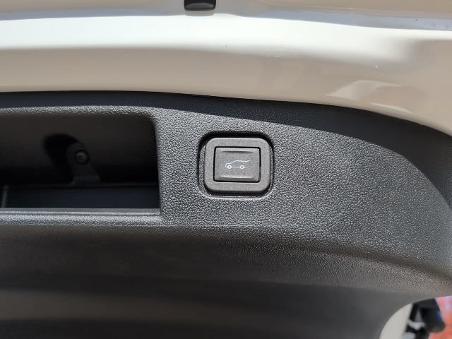 New 2026 Chevrolet Blazer EV LT AWD/4WD image 11