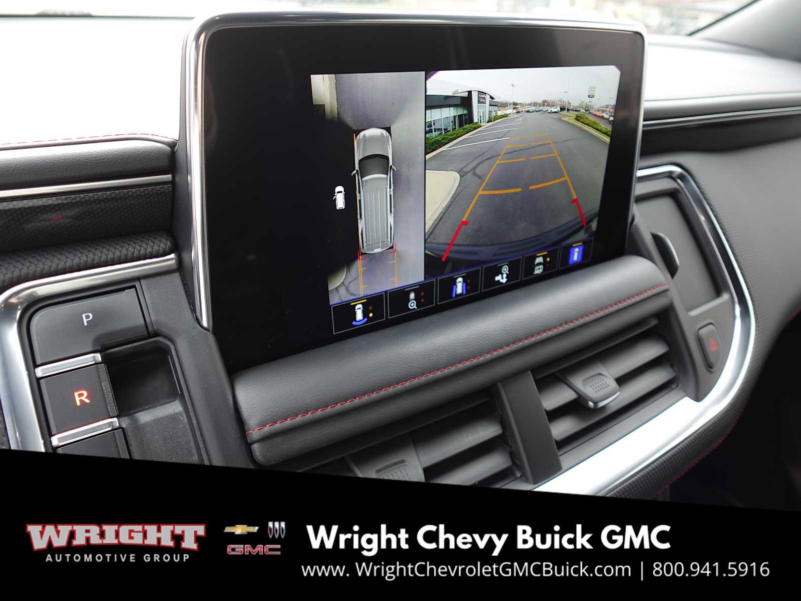 Used 2022 Chevrolet Suburban RST w/ Sport Performance Package image 21