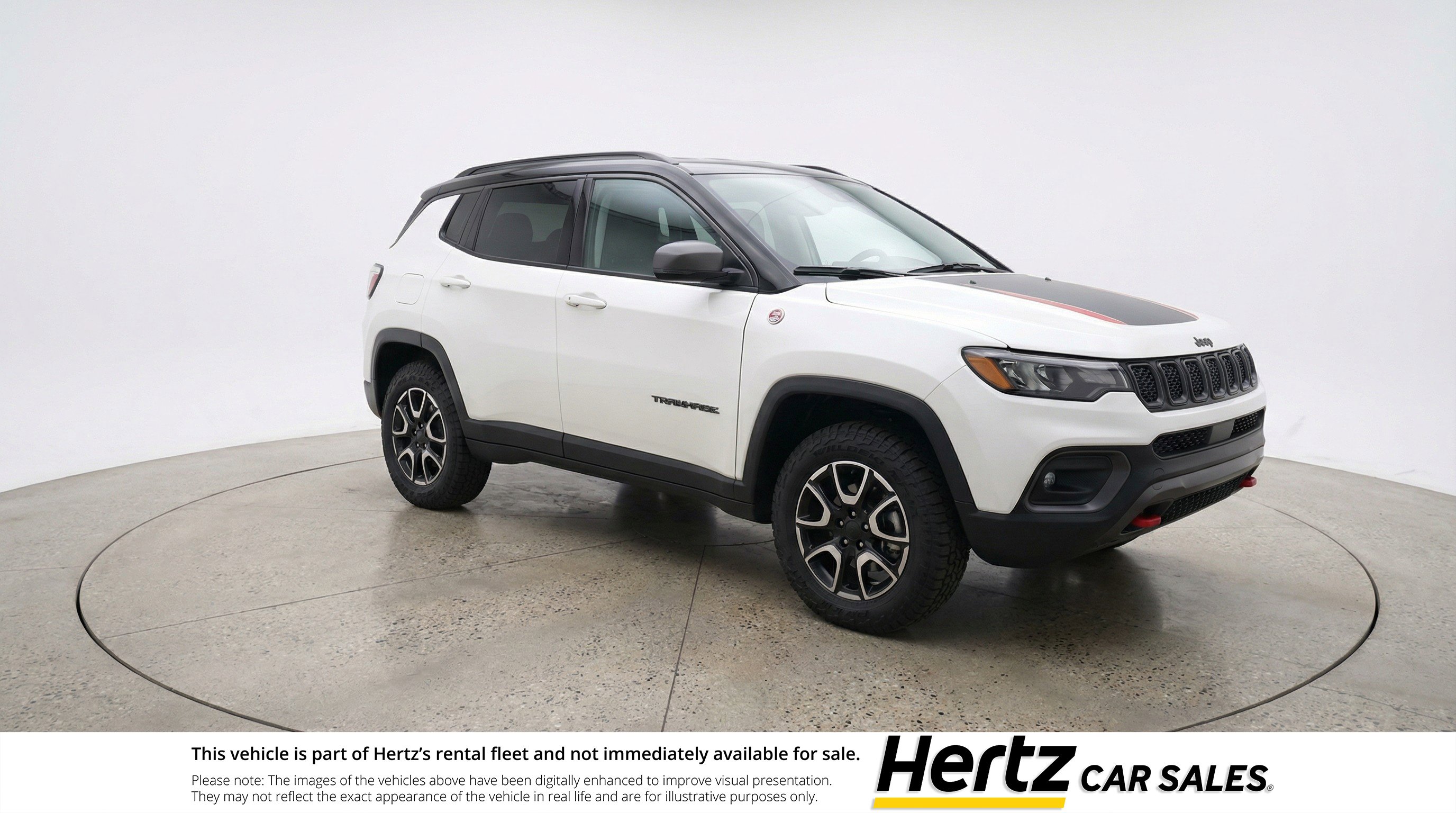Used 2025 Jeep Compass Trailhawk AWD/4WD image 1