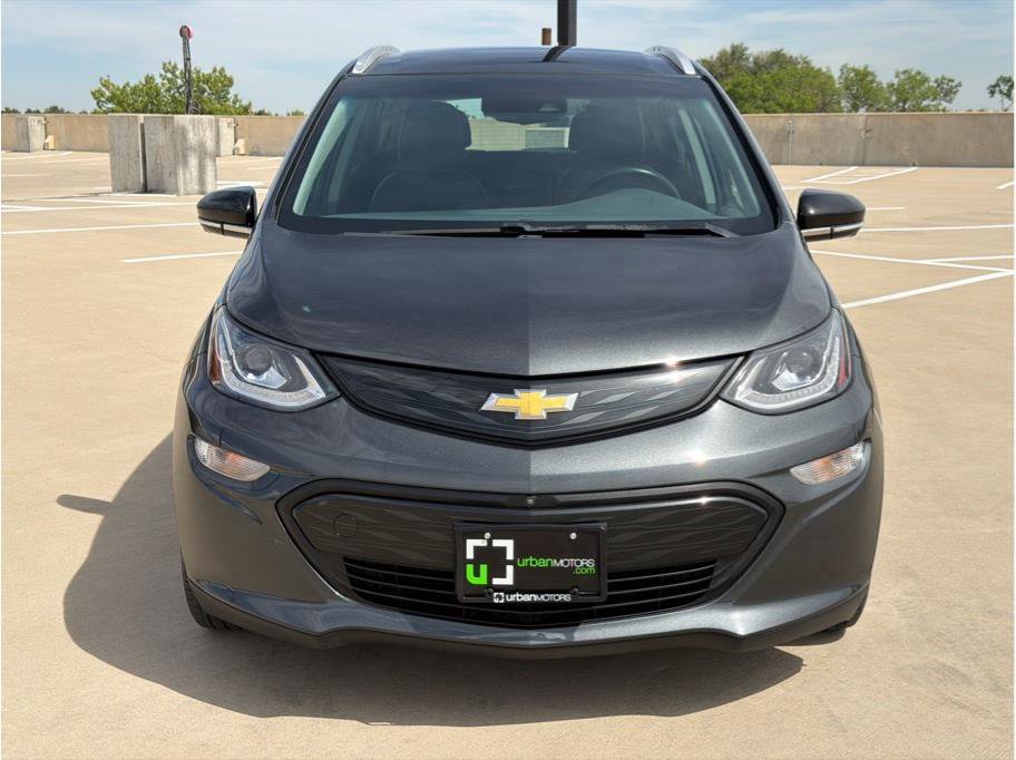 Used 2018 Chevrolet Bolt Premier w/ Driver Confidence II Package FWD image 2