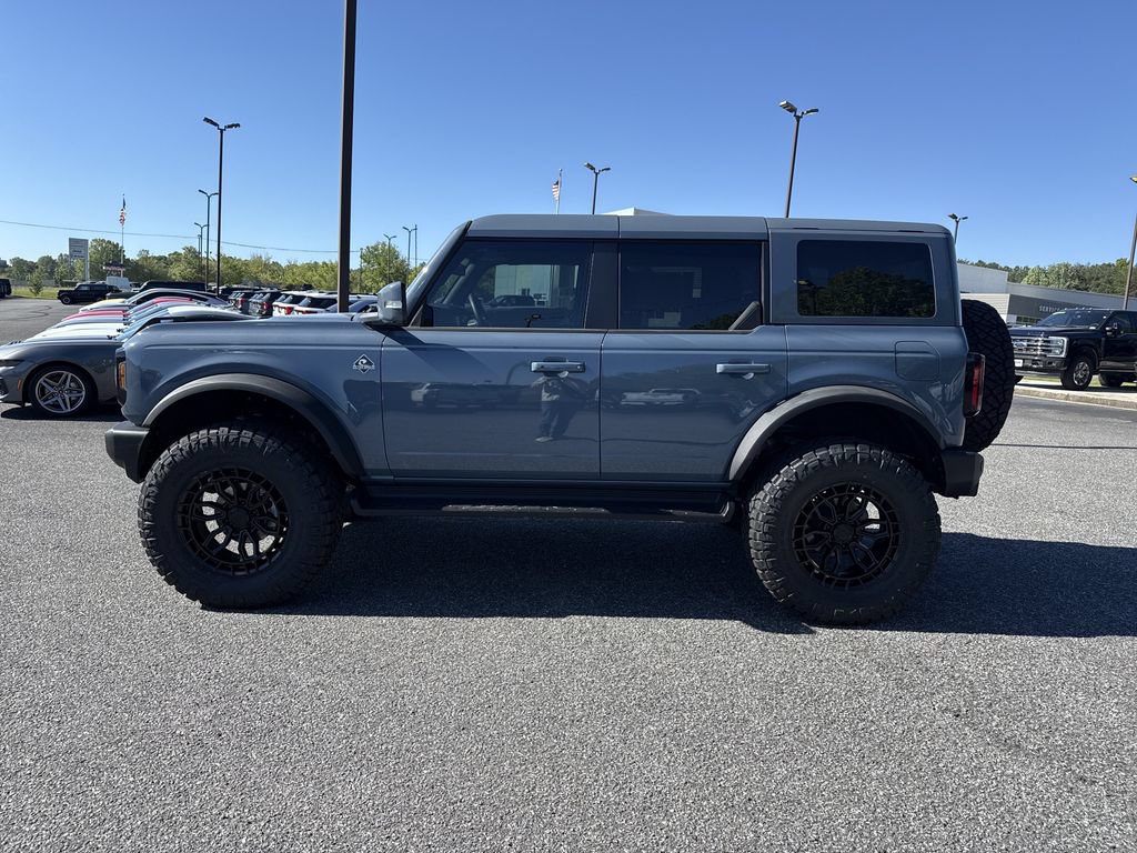 New 2025 Ford Bronco Outer Banks w/ Sasquatch Package AWD/4WD image 4