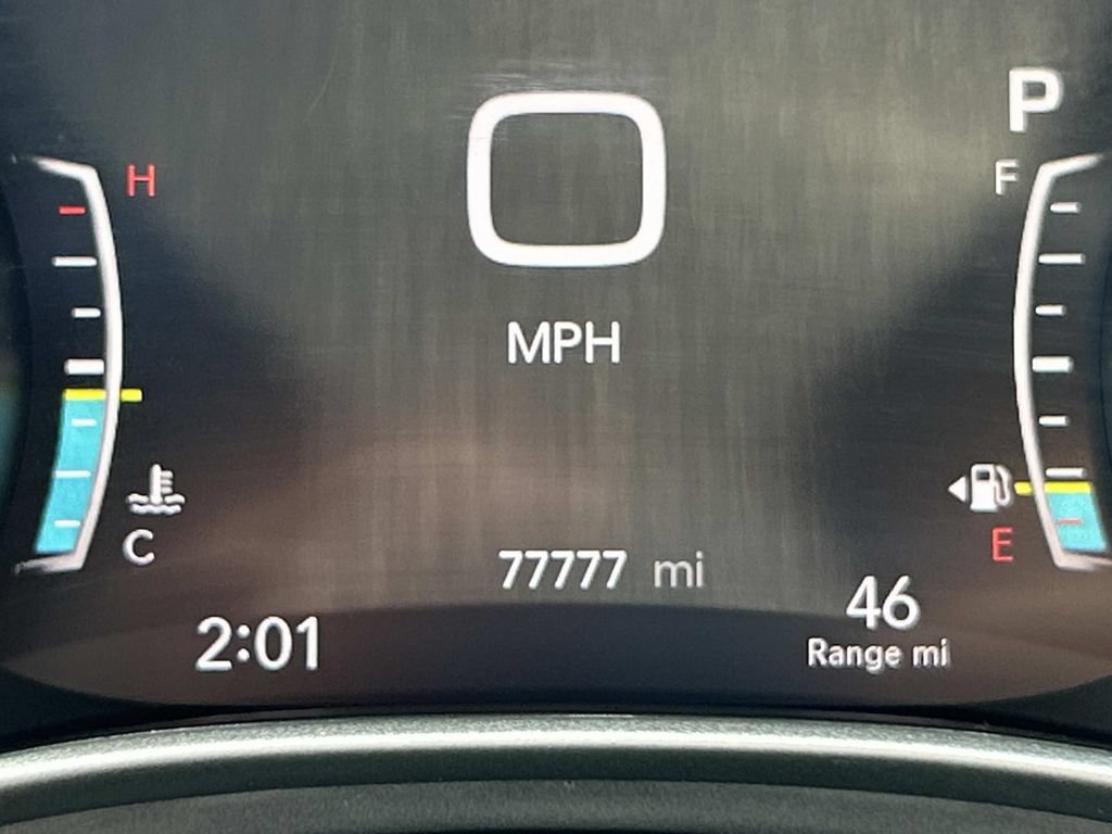 Used 2023 Chrysler Pacifica Touring-L FWD image 42