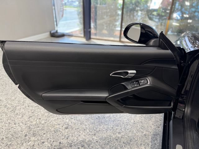Used 2014 Porsche Boxster S RWD image 17