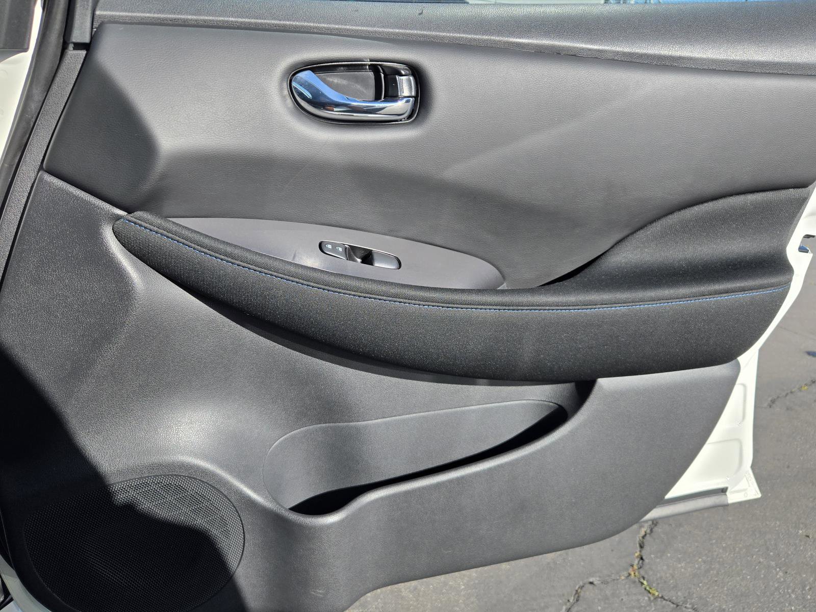 Used 2023 Nissan Leaf S w/ Protection Package image 32