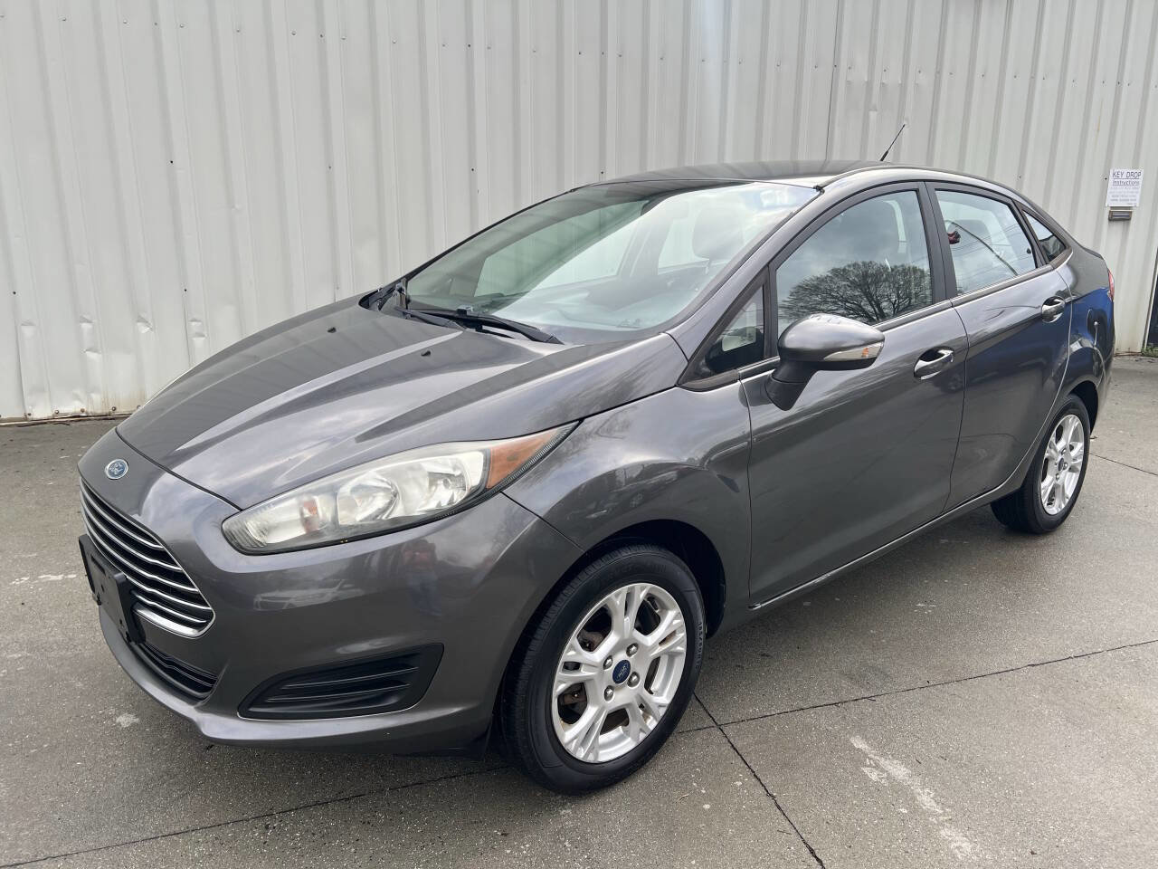 Used 2016 Ford Fiesta SE w/ Cold Weather Package FWD image 7
