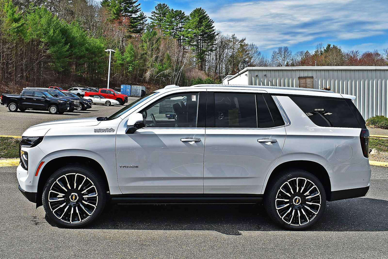 New 2026 Chevrolet Tahoe High Country AWD/4WD image 4