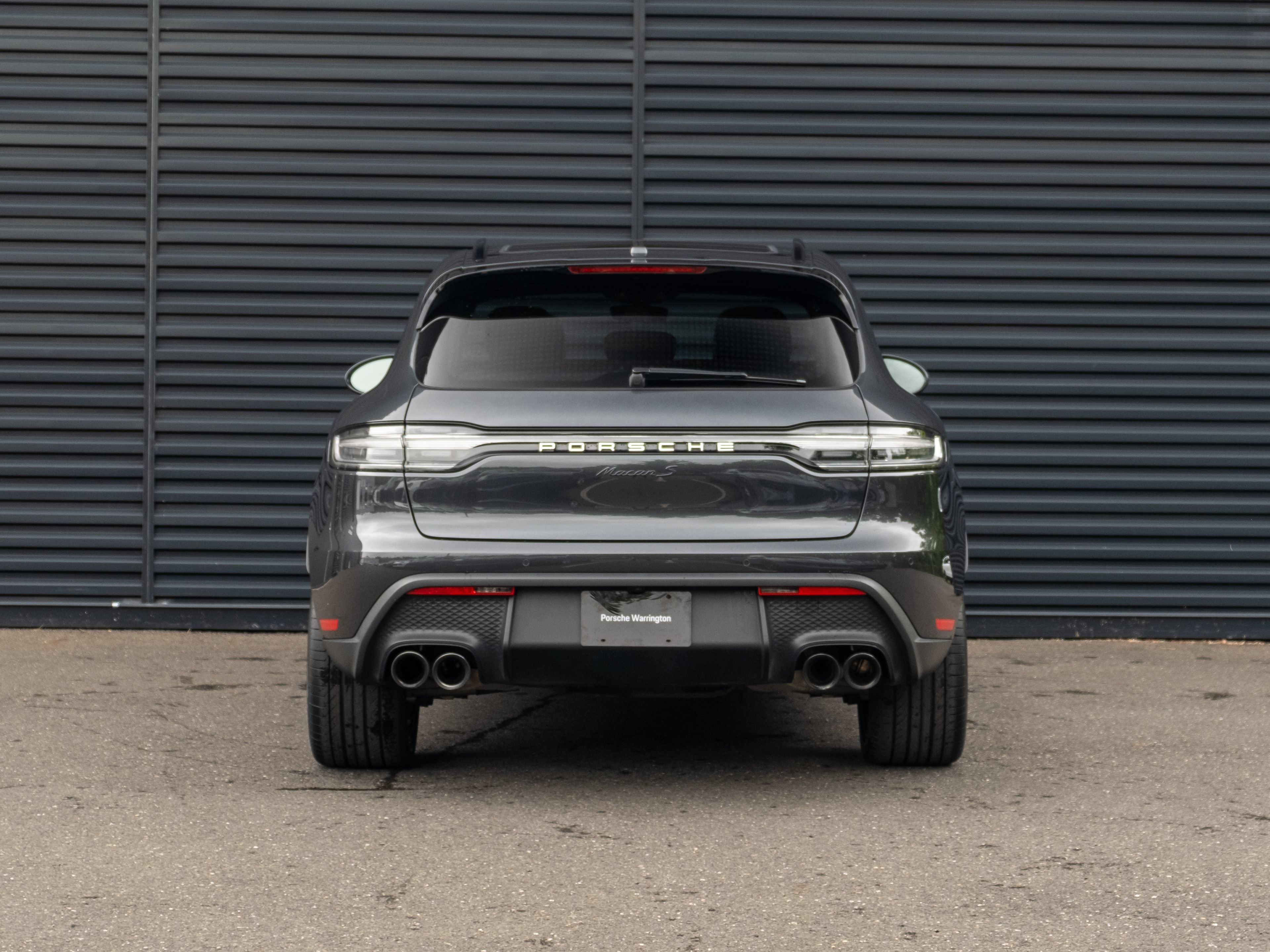 Certified 2024 Porsche Macan S AWD/4WD image 7