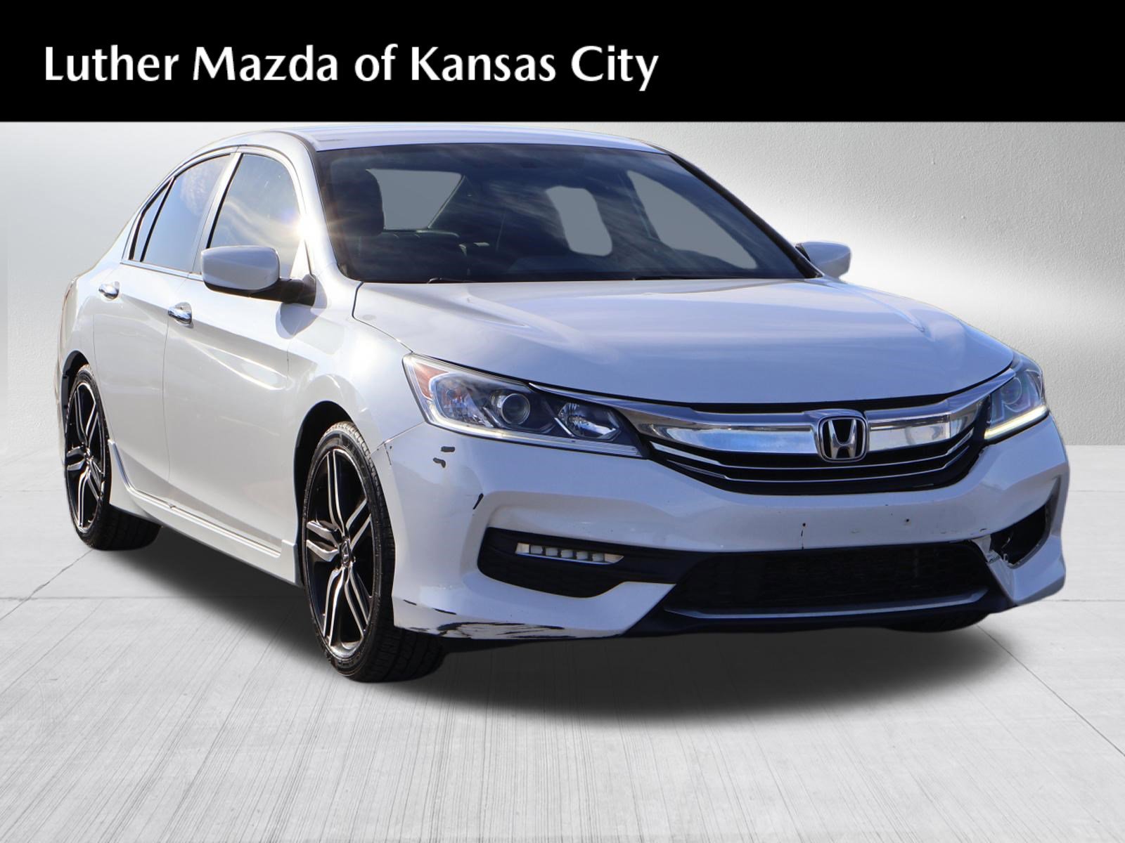 Used 2016 Honda Accord Sport image 1