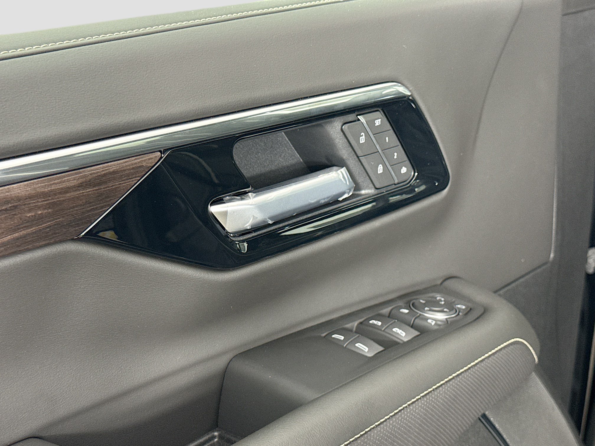 New 2026 Chevrolet Suburban Premier RWD image 20