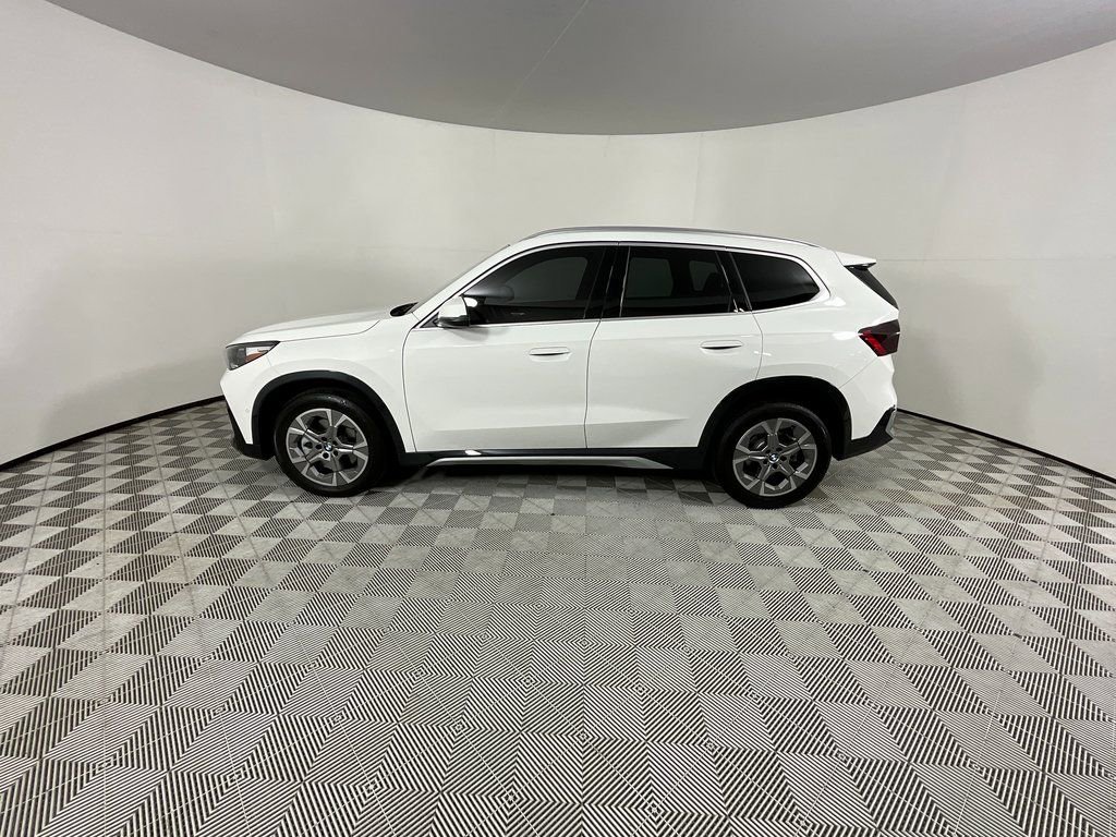Used 2025 BMW X1 xDrive28i w/ Convenience Package image 2