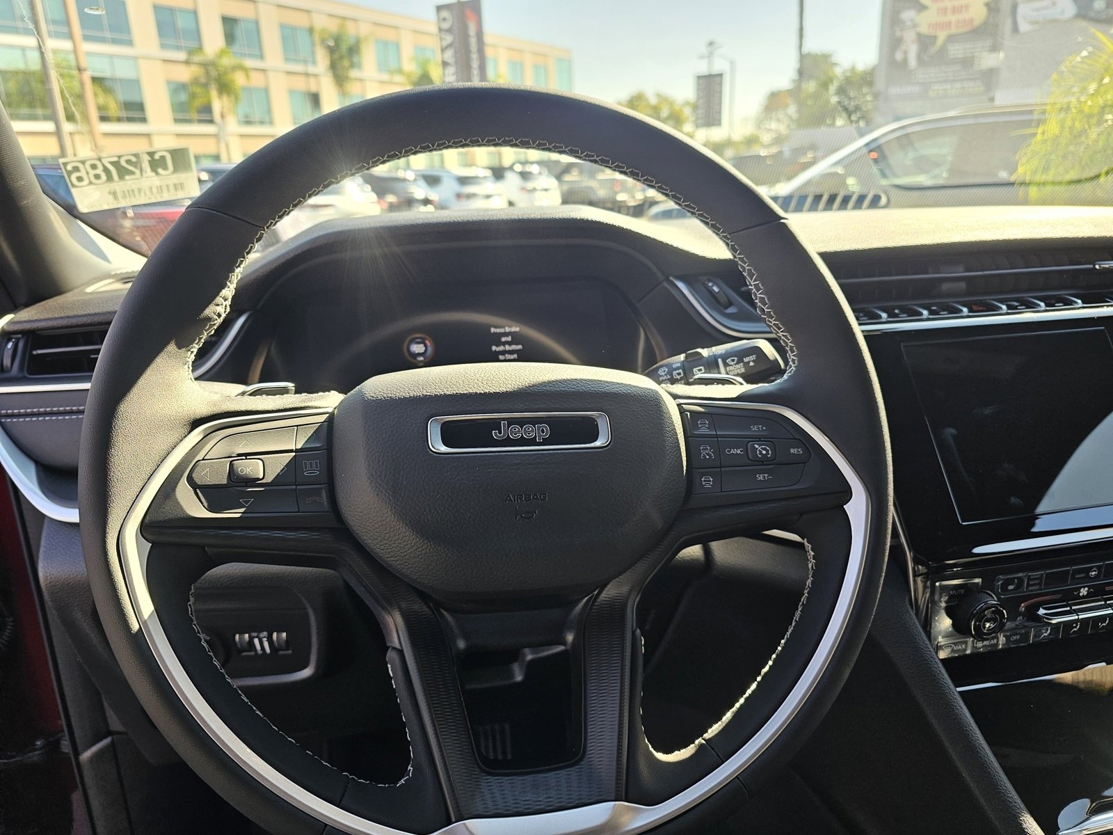 New 2025 Jeep Grand Cherokee Altitude X image 24