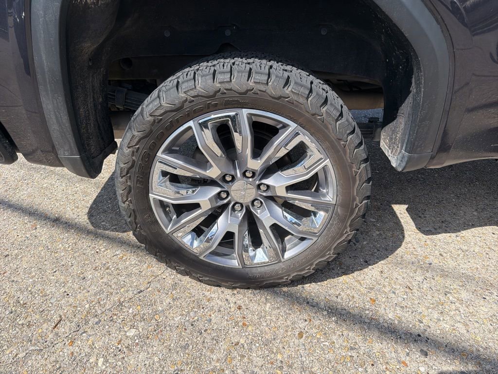 Used 2023 GMC Sierra 1500 AT4X image 23