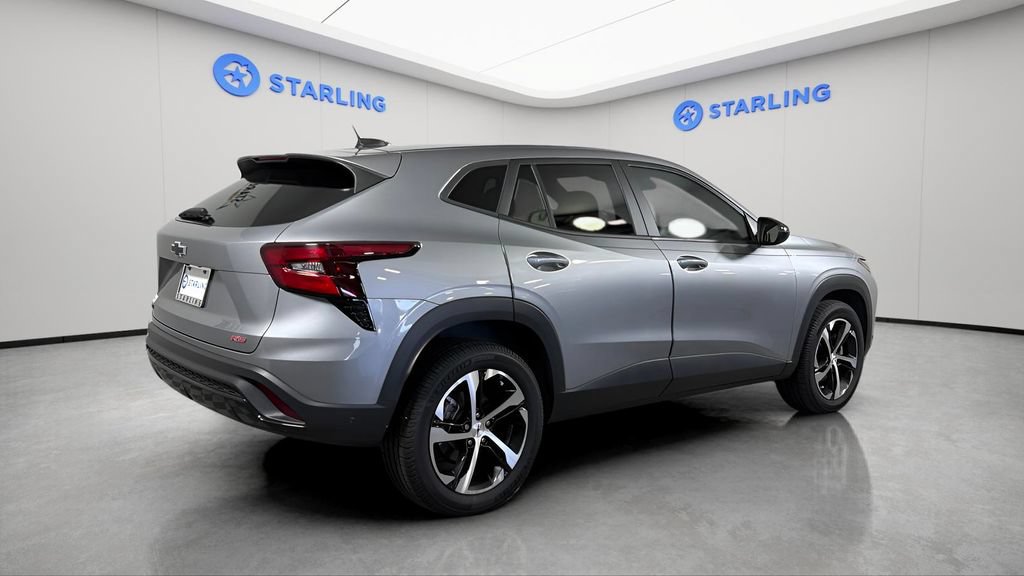 Certified 2024 Chevrolet Trax RS w/ Sunroof Package FWD image 9
