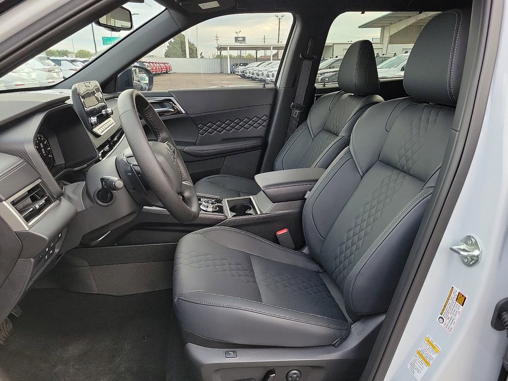 New 2025 Mitsubishi Outlander SEL Black Edition image 10