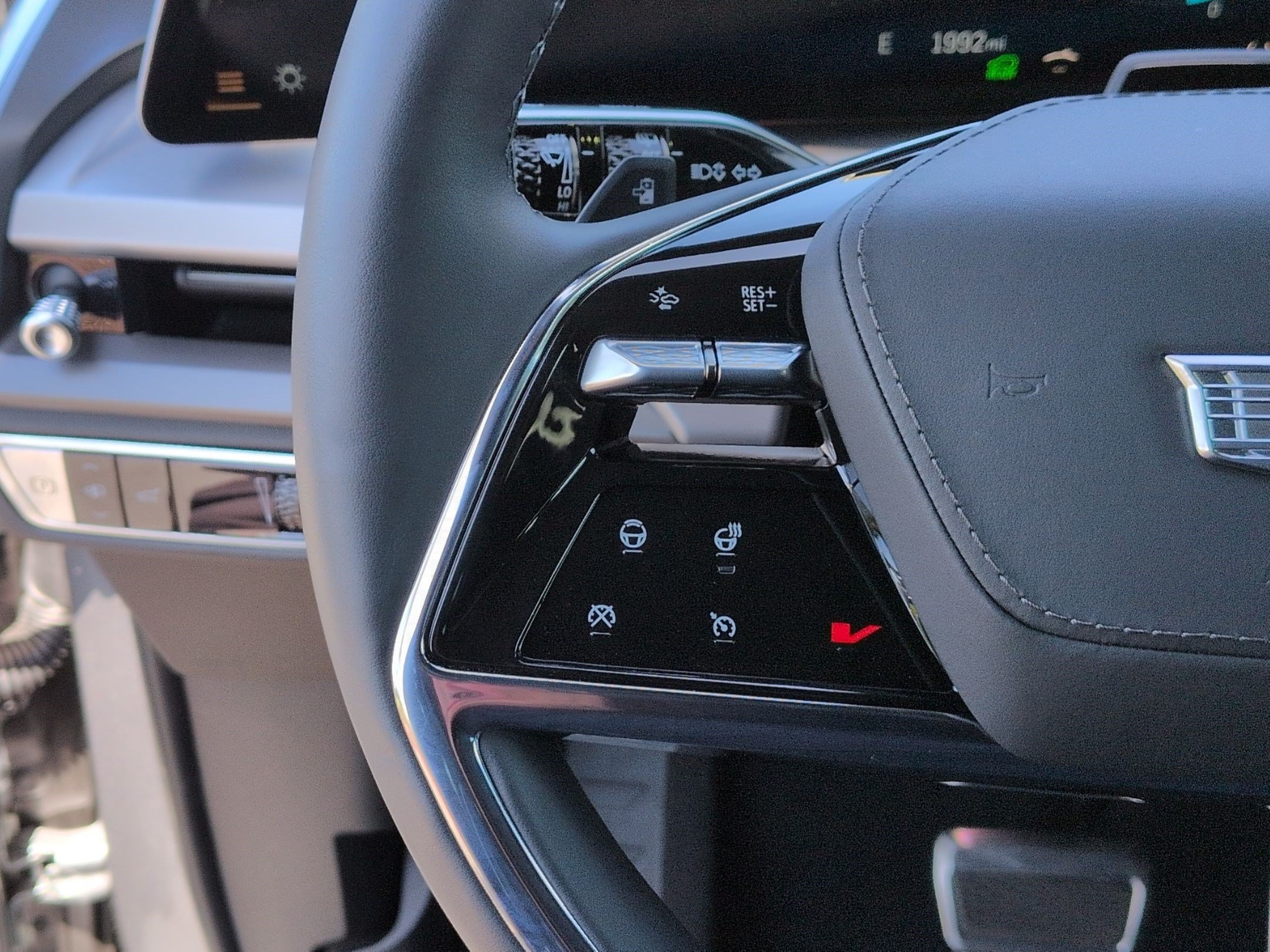 Used 2026 Cadillac Vistiq Platinum AWD/4WD image 19