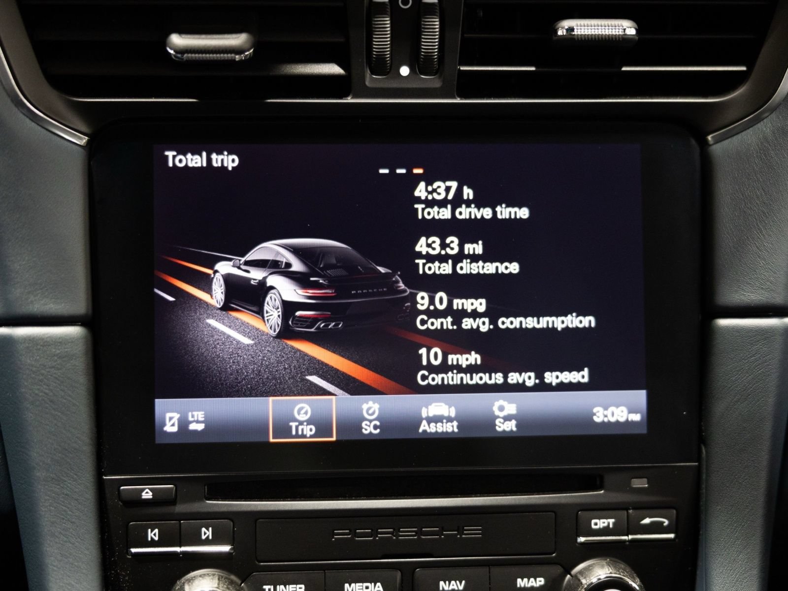 Used 2018 Porsche 911 Turbo AWD/4WD image 28