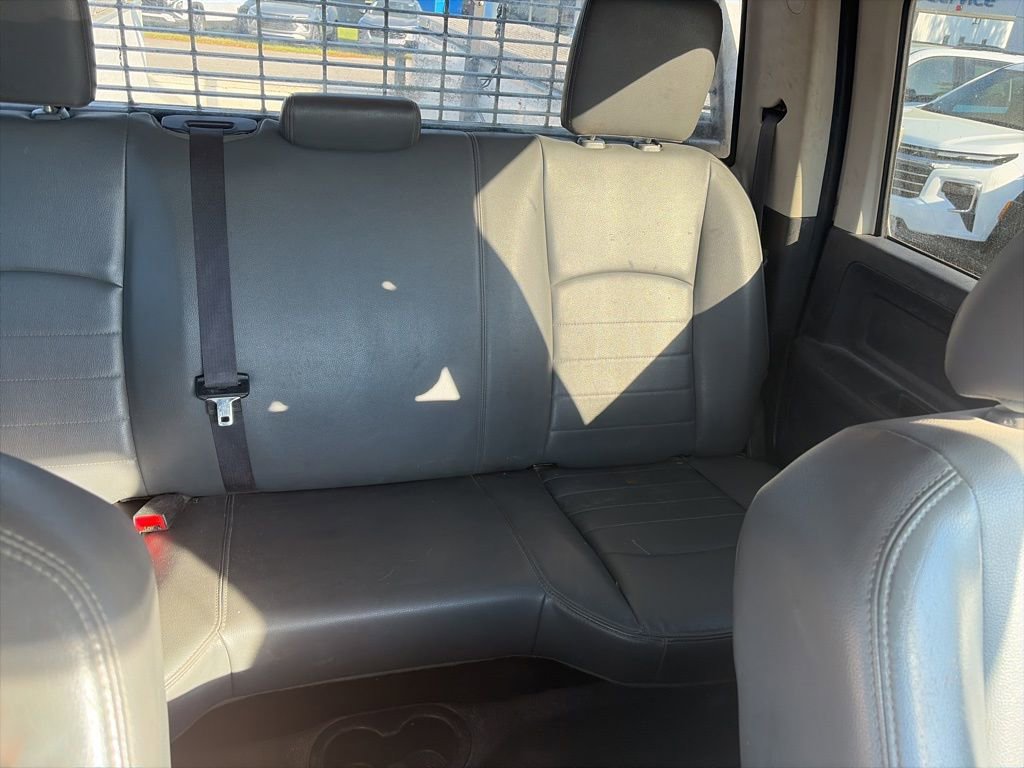 Used 2017 RAM 3500 Tradesman w/ Chrome Appearance Group image 11