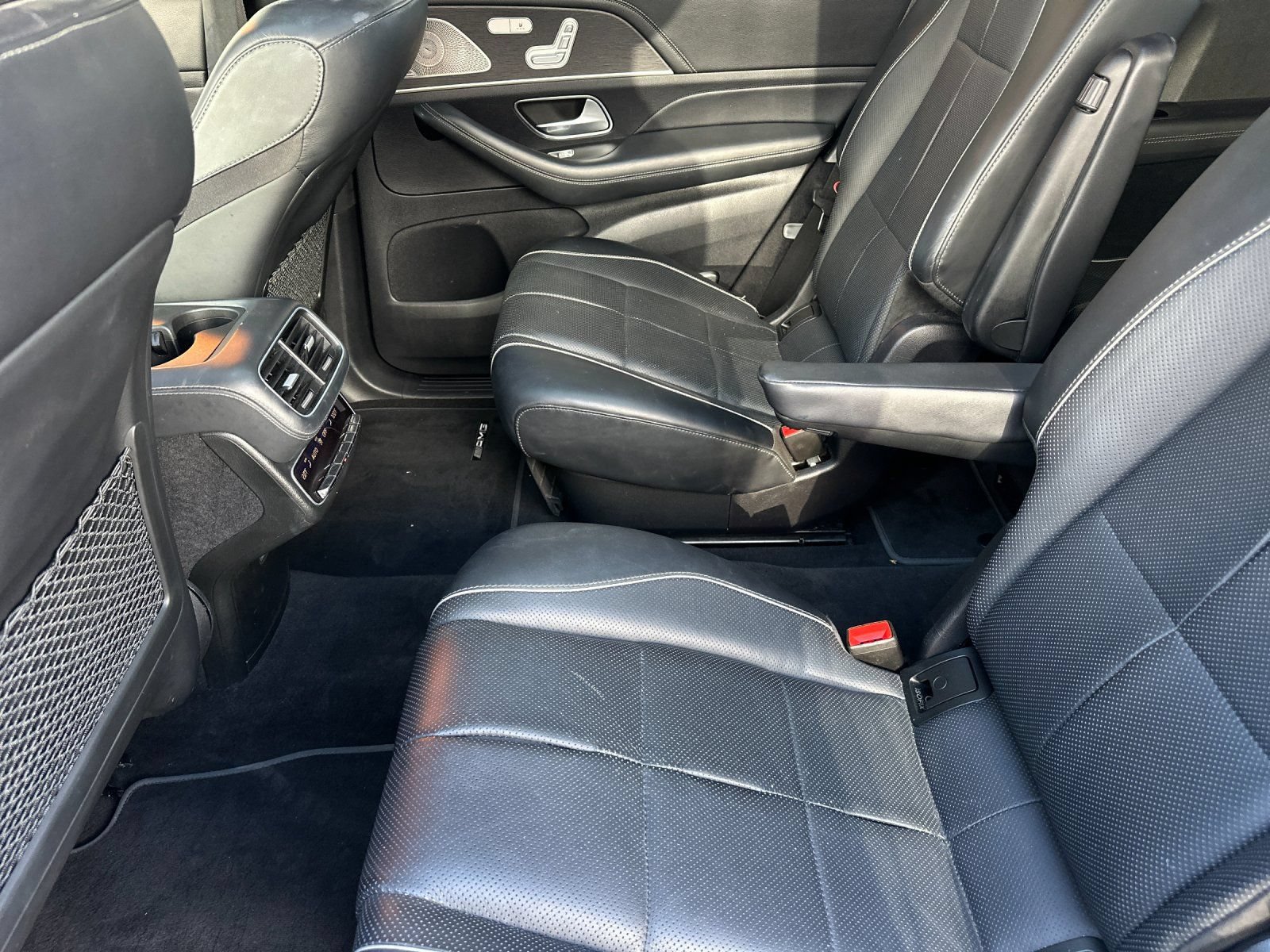 Used 2021 Mercedes-Benz GLS 580 4MATIC image 12